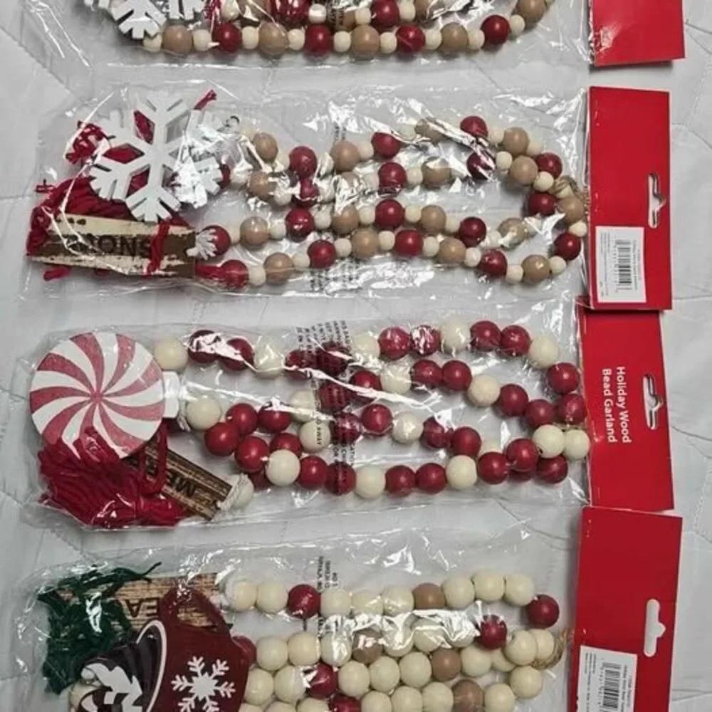 Holiday wood bead garland 4 packs 2 Snowflake, 1 peppermint and 1 Coca mug great